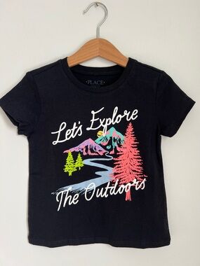 The Children's Place Black Tee with Neon Outdoor Graphic Design Size 4T